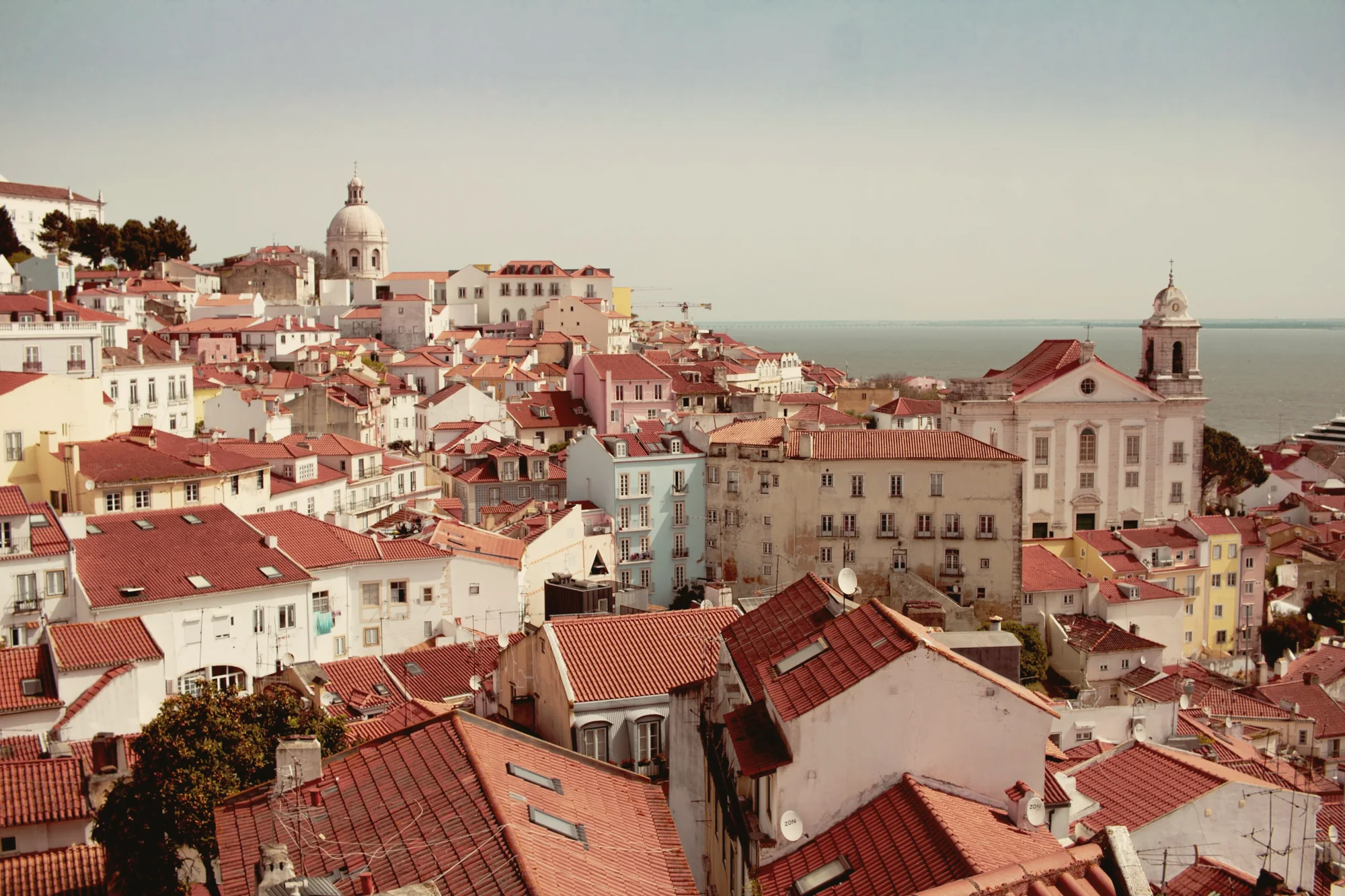 Staying in Alfama: what to expect